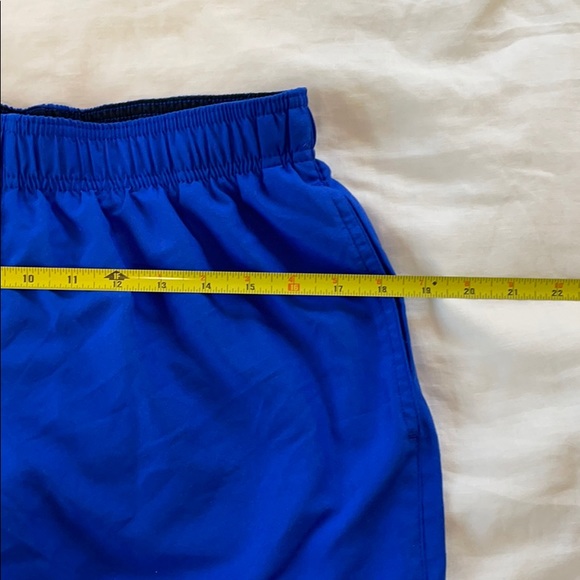 Mens Nike Swim Trunks- size Medium - Picture 8 of 9